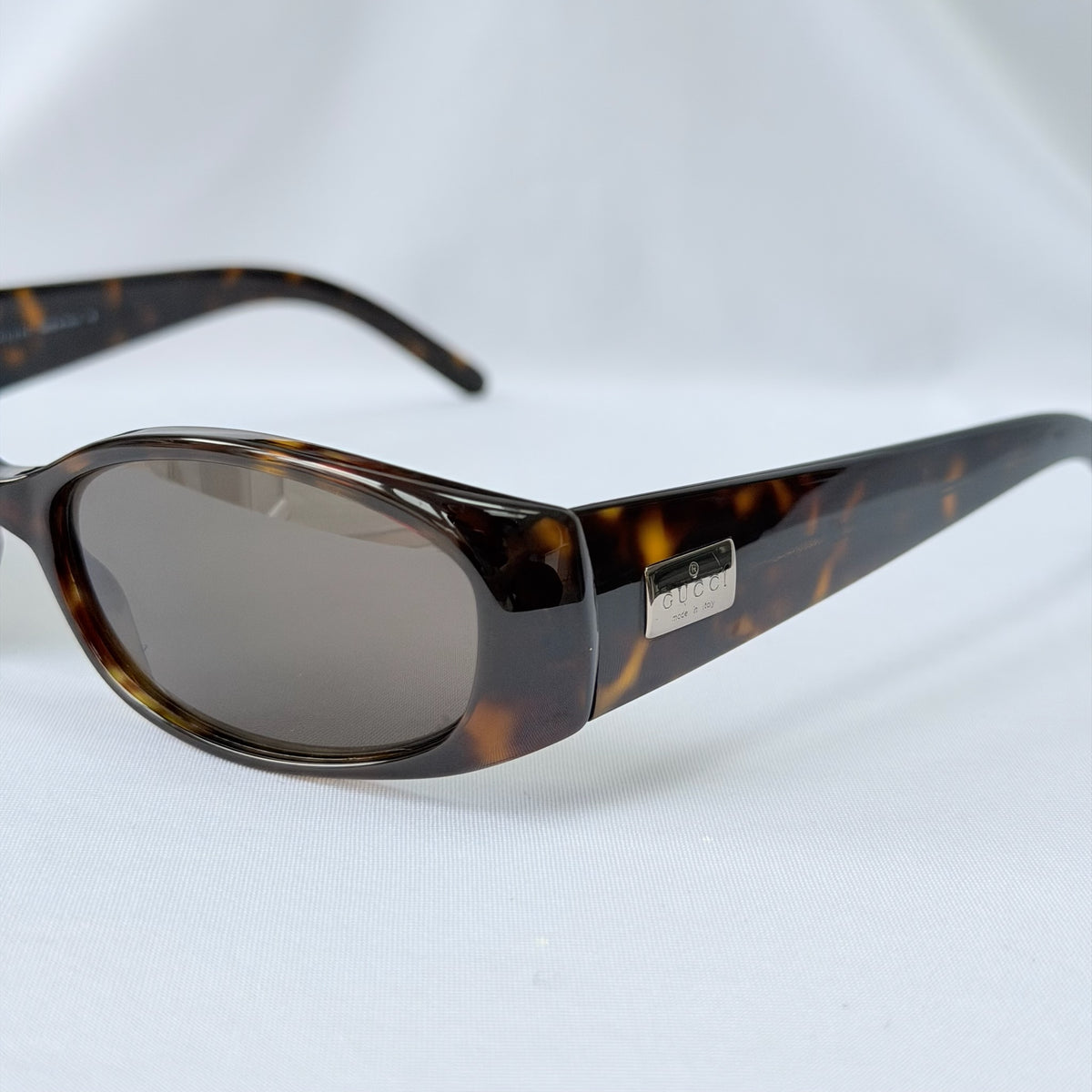Vintage Gucci GG 2451/S Brown Tortoiseshell Silver Retro Skinny Unisex Sunglasses