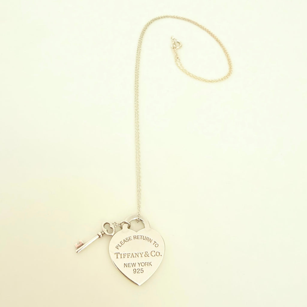 Tiffany&Co. Return to Tiffany  Medium Heart Key Lock Women's Necklace Silver 925 Sterling 19 inches With Packaging