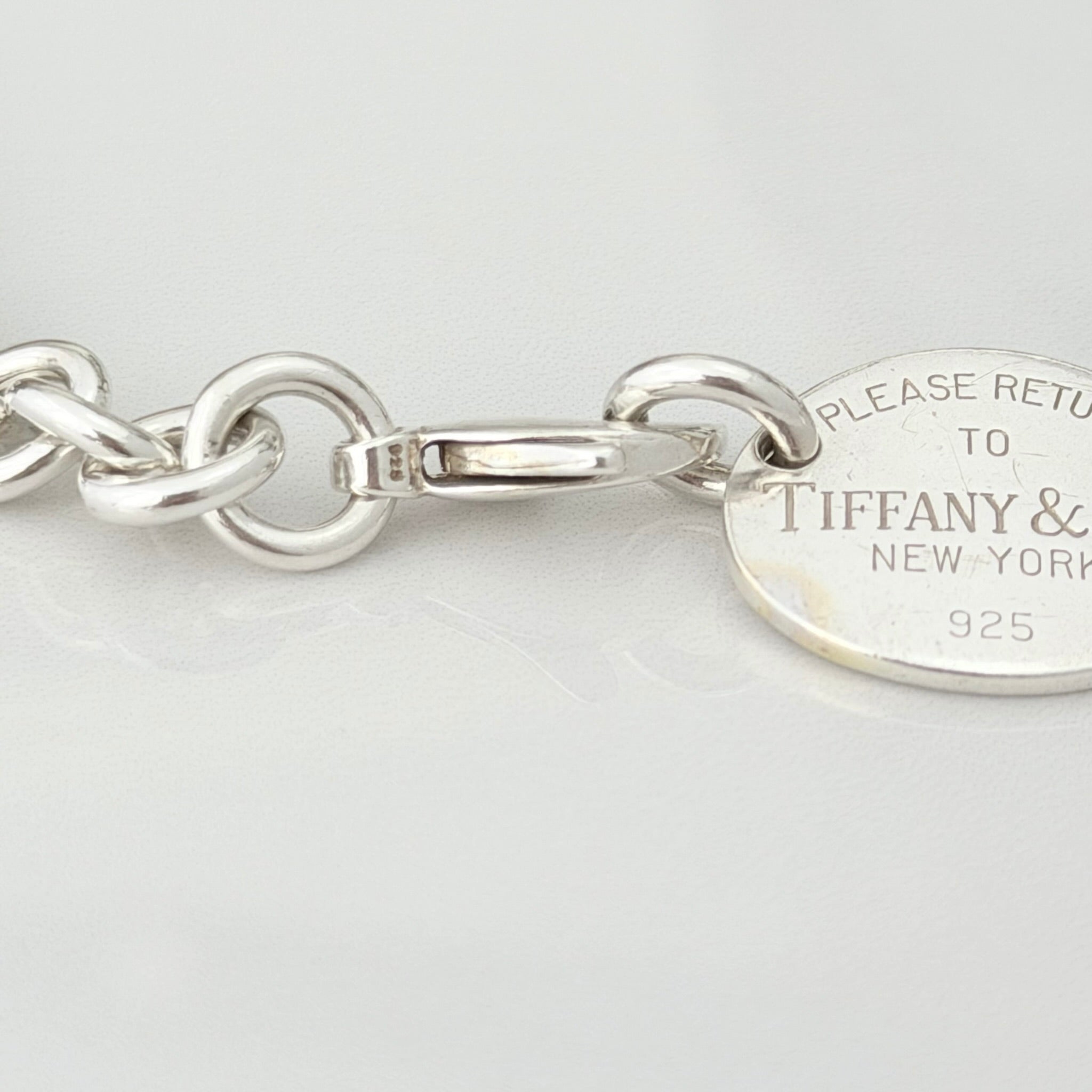 Authentic Tiffany & Co. Sterling Silver 925 Oval Pendant Choker Necklace With Packaging 15 inches
