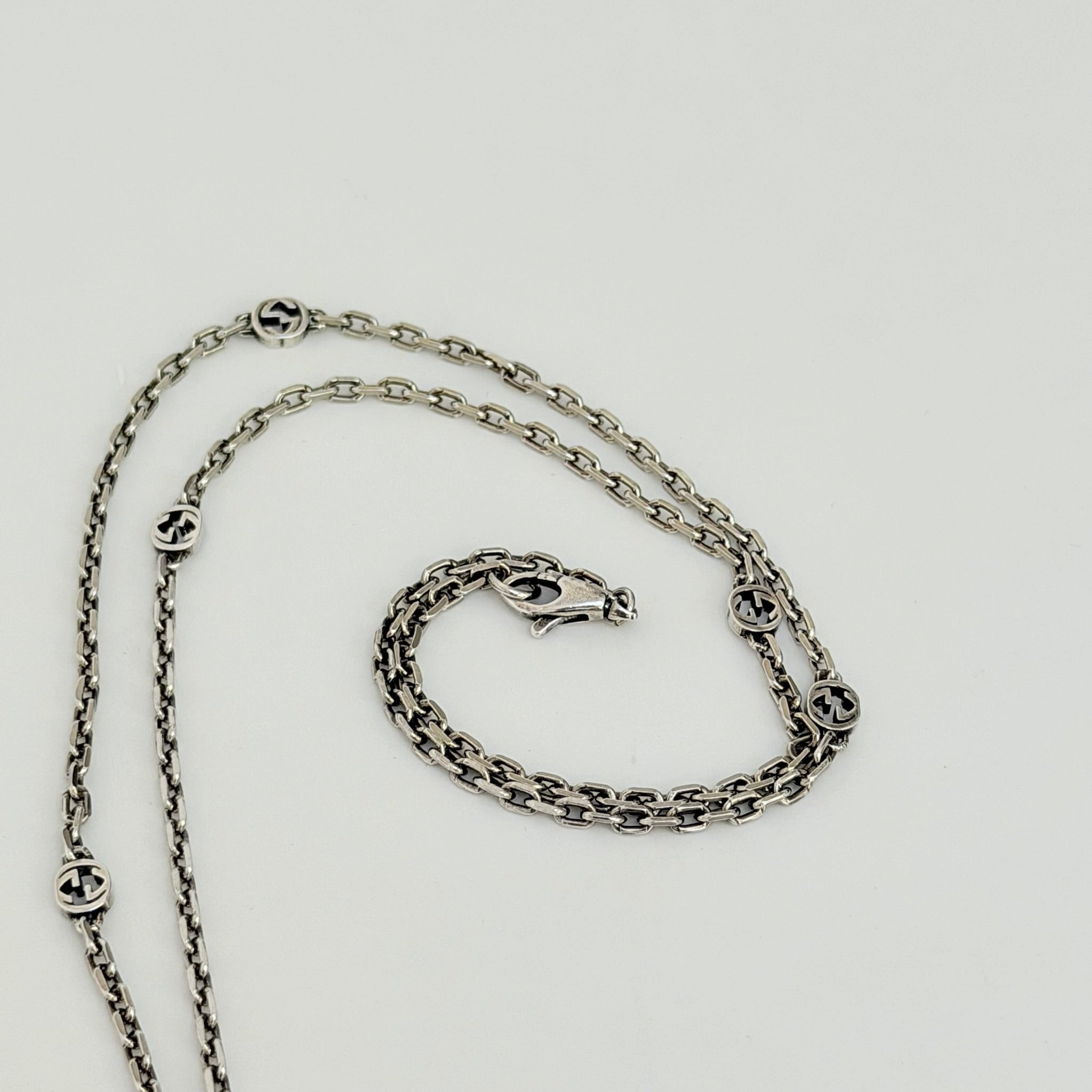 Authentic Gucci interlocking G chain Sterling Silver 925 Red Heart Necklace 19.5 Inches With Packaging