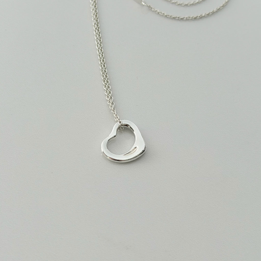 Tiffany & Co. Elsa Peretti Spain Sterling Silver 925 Small Open Heart Pendant Necklace 18 Inches