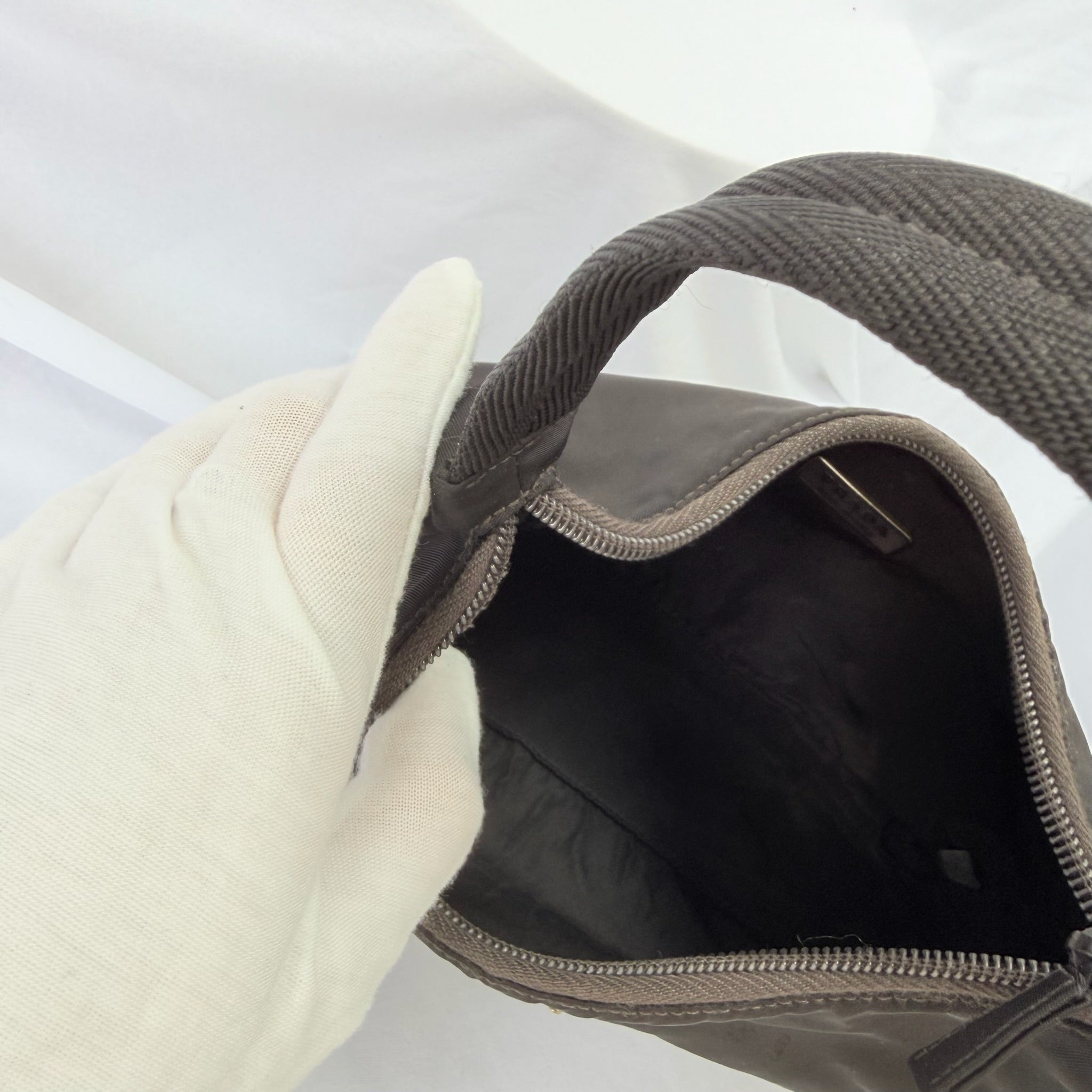 Prada Vintage Tessuto Black Nylon Re-edition 2000 Mini Hobo Zip Handbag
