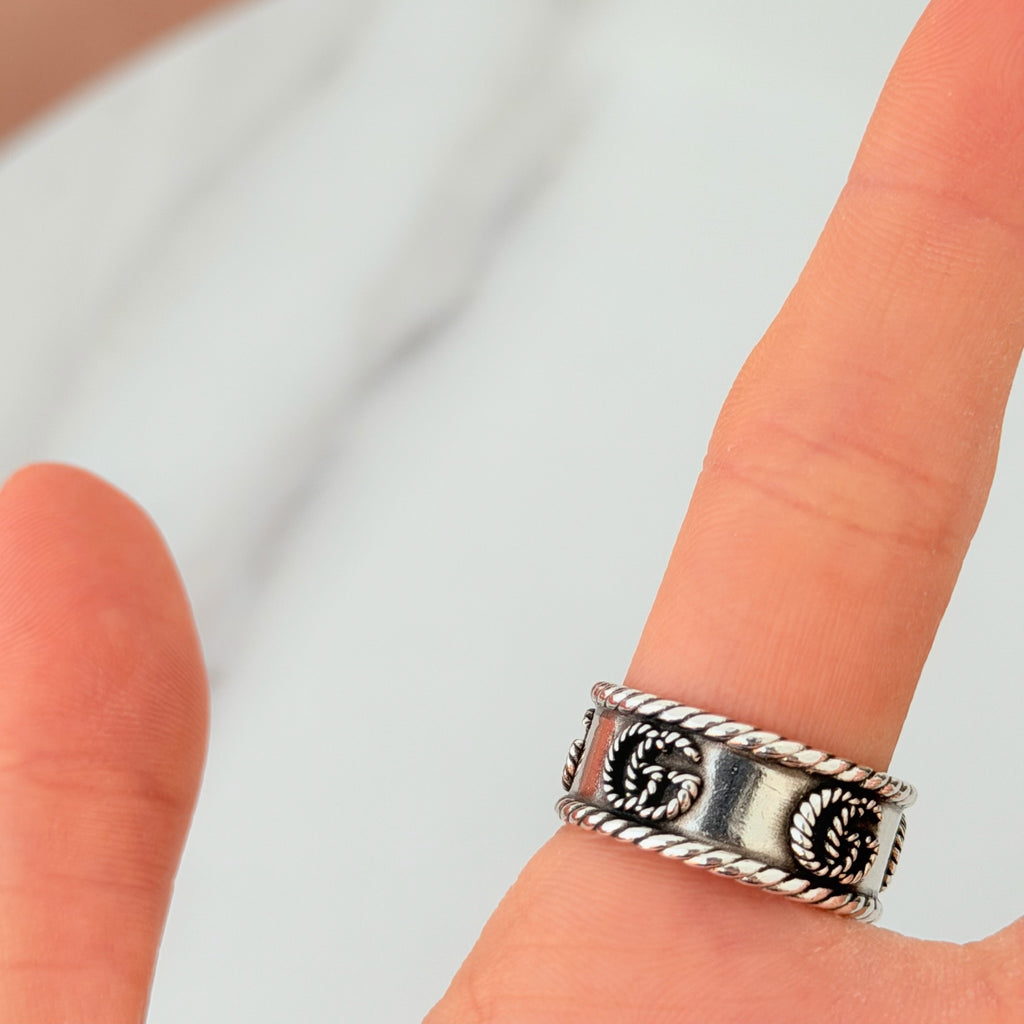 Gucci GG Marmont 925 Sterling Silver 9mm Logo Ring Women’s Size 17, UK Q, EU 57