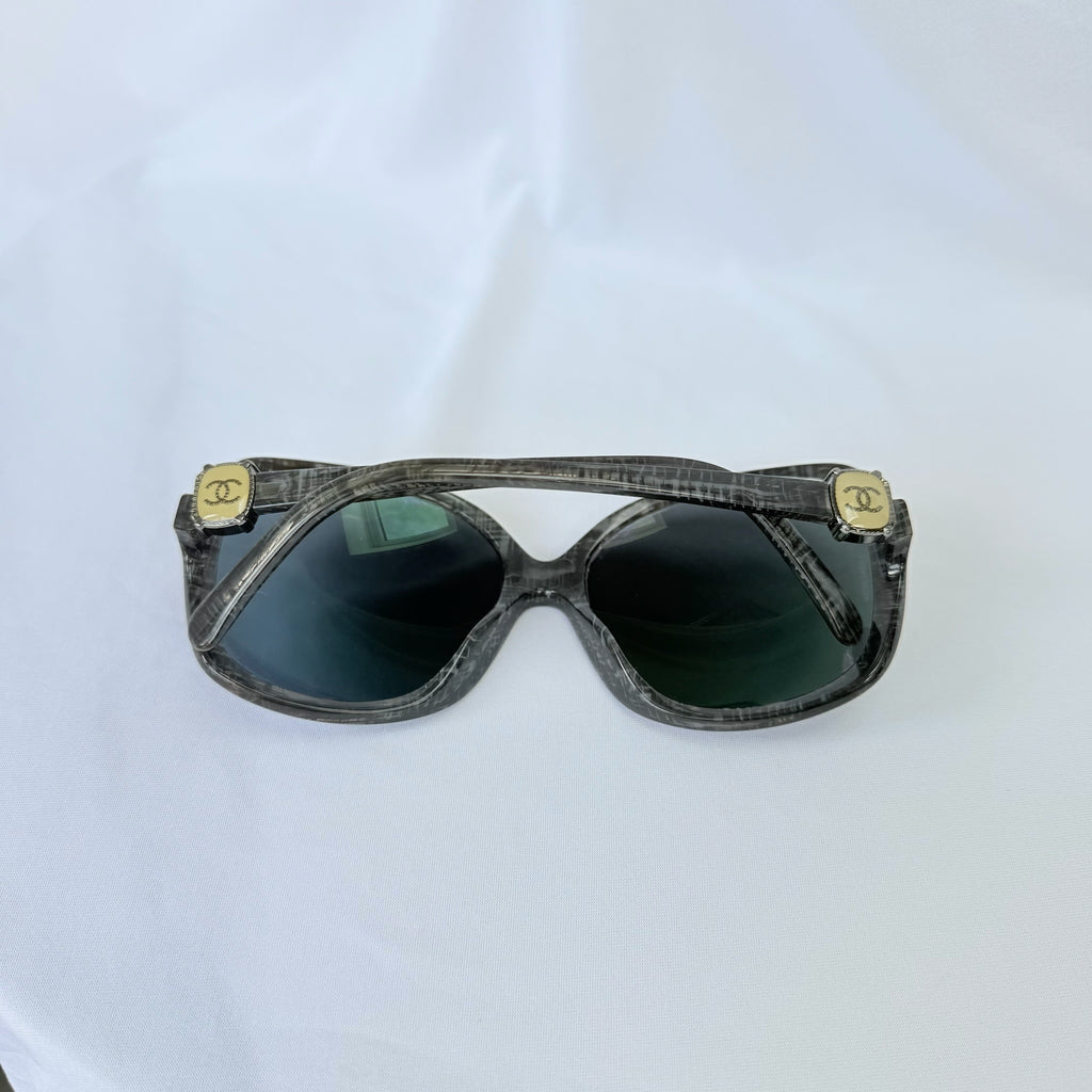 CHANEL Black/Grey Frame Gradient Tint Oversize CC Sunglasses-5174 With case