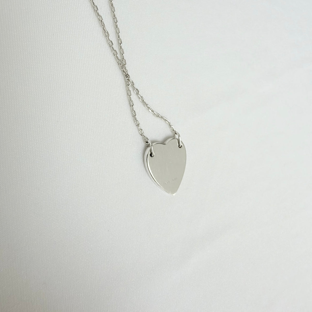 Gucci Heart Trademark Pendant Sterling Silver 925 Women’s Necklace 48cm With Packaging