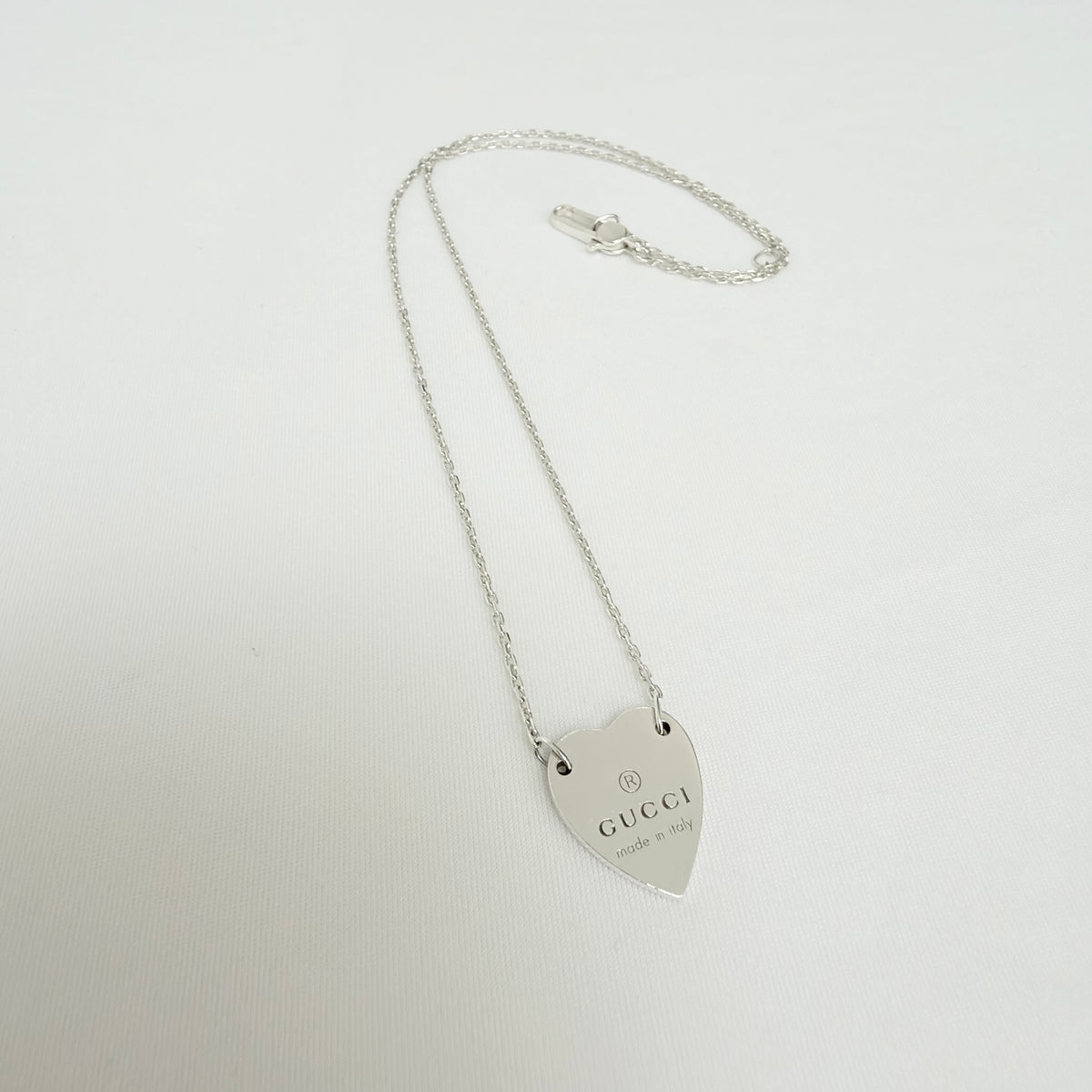 Gucci Heart Trademark Pendant Sterling Silver 925 Women’s Necklace 48cm With Packaging