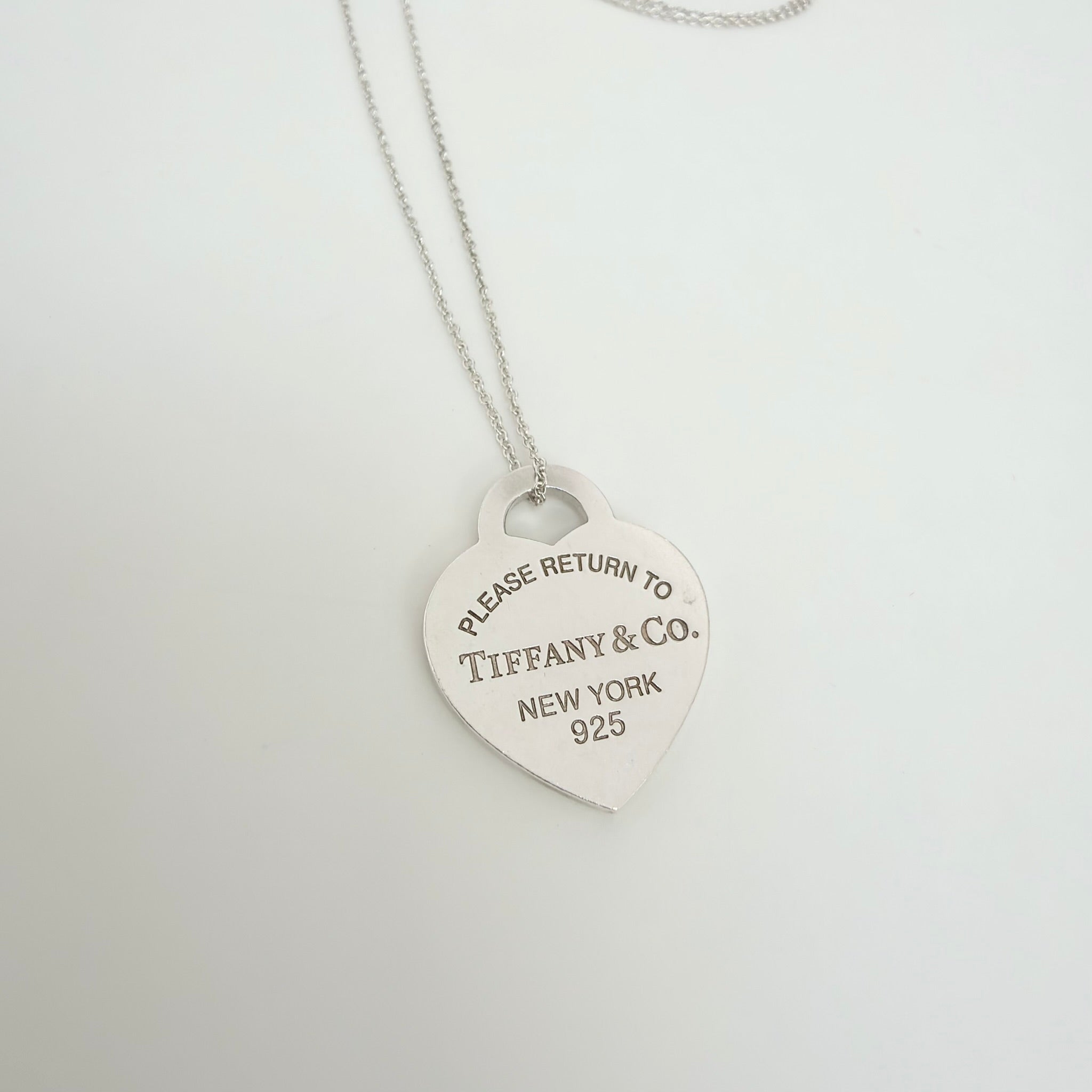 Tiffany & Co. Return to Tiffany Medium Heart Women's Necklace 925 Sterling Silver 18 inches