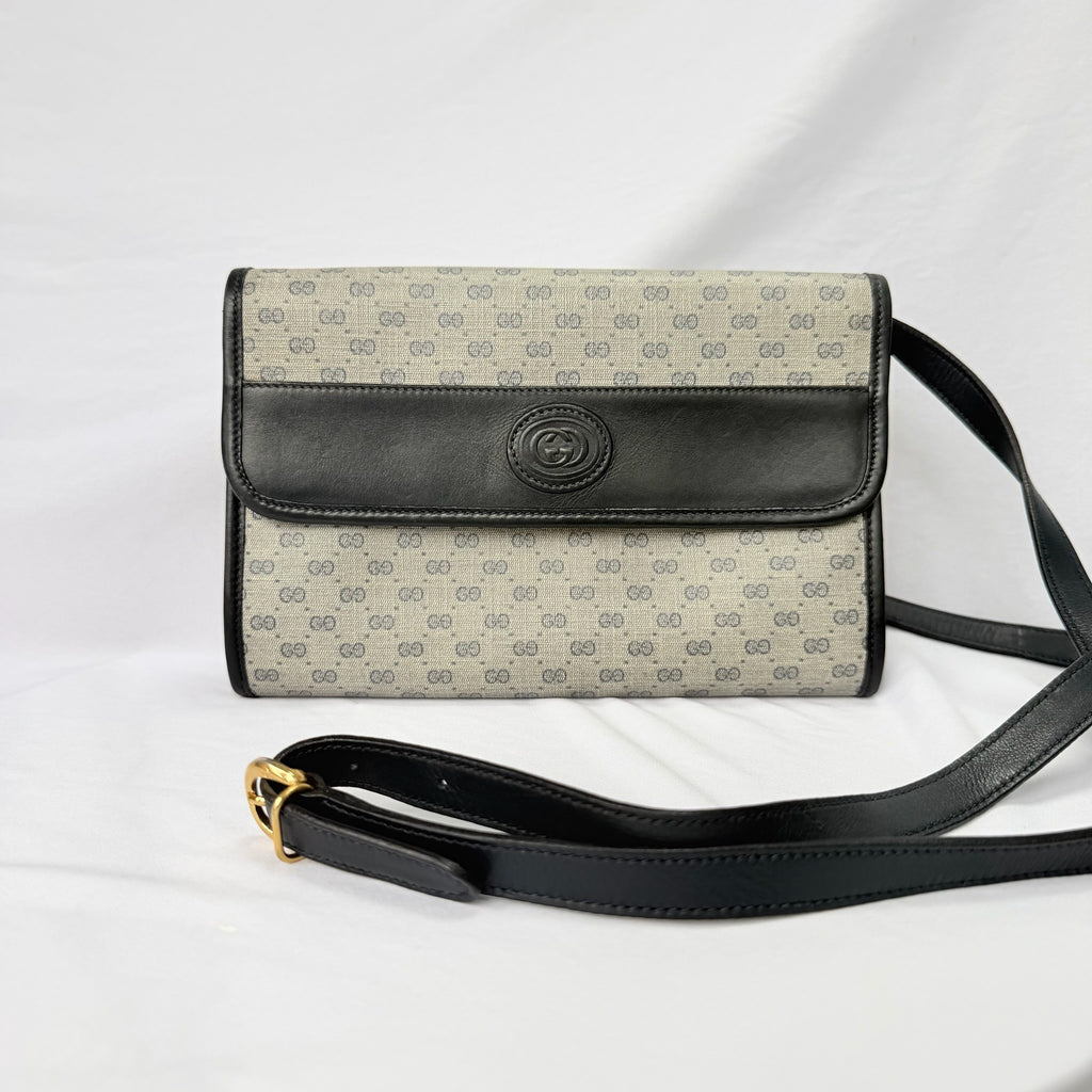 Gucci Authentic Vintage Navy Beige Gold Leather Micro GG Supreme Women’s Crossbody Bag