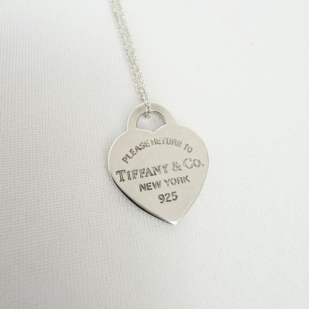 Tiffany & Co. Return to Tiffany Small Heart Necklace 925 Sterling Silver 18 Inches With Packaging