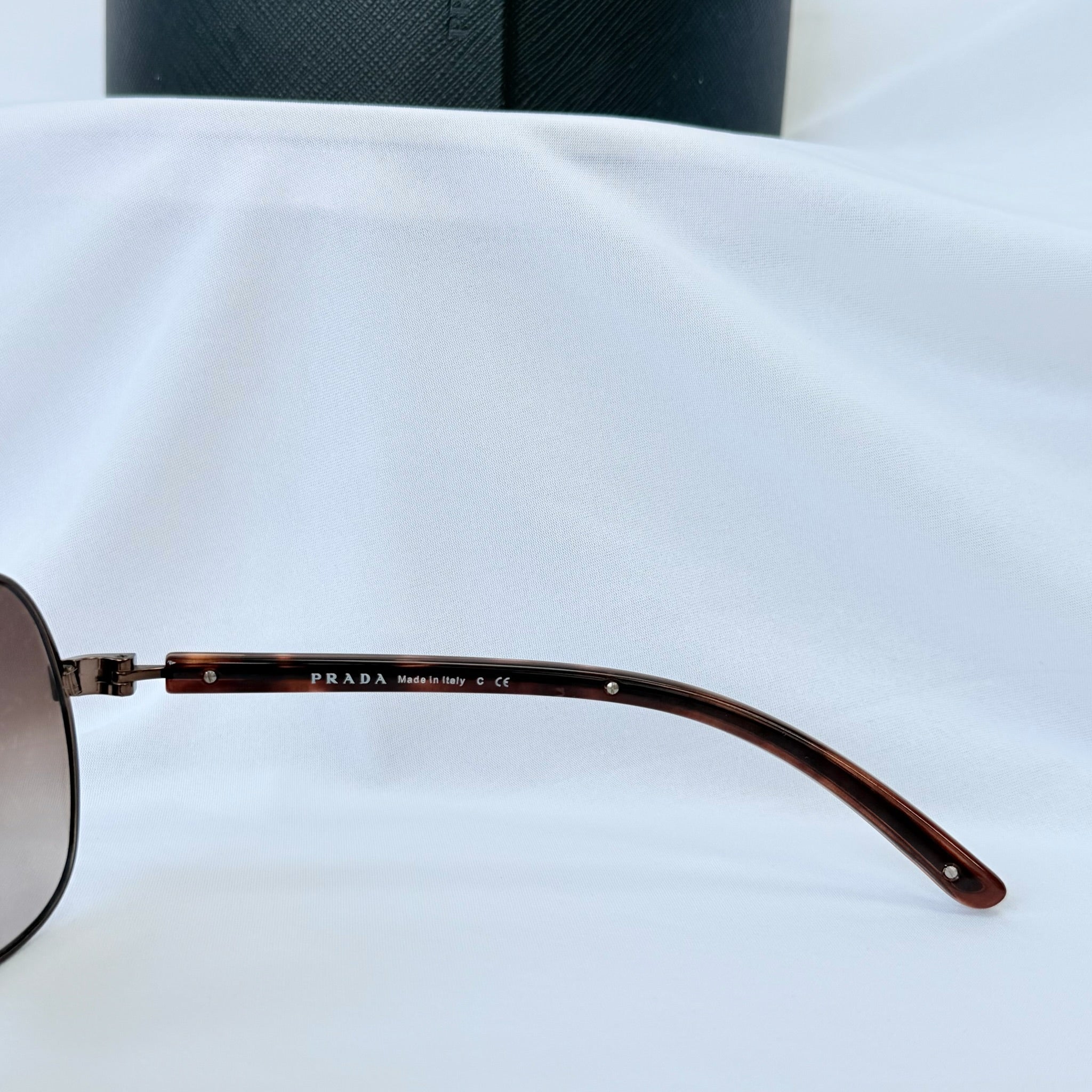 Prada Pilot Bronze Gold Brown tortoiseshell Women’s Designer Sunglasses With Case
