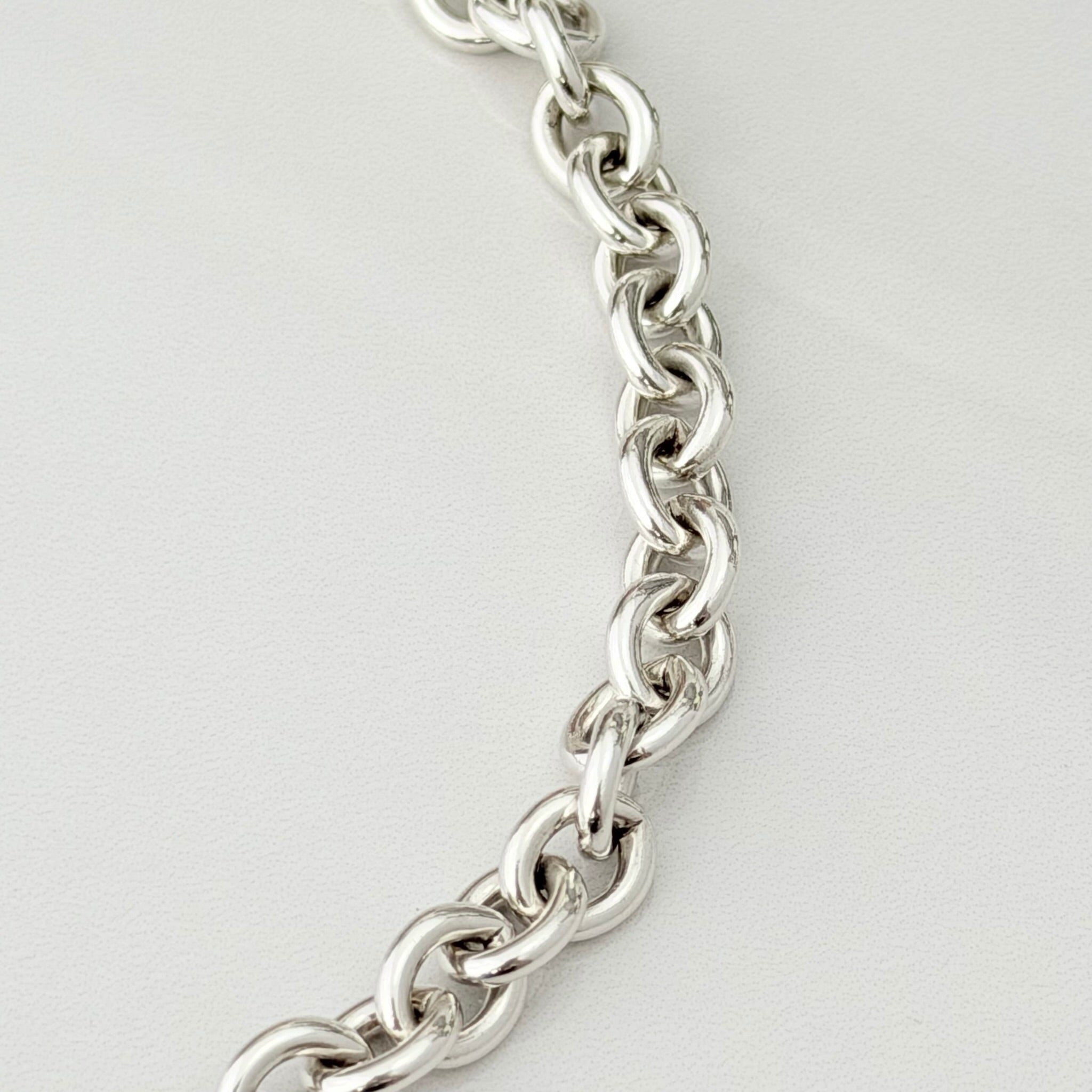 Authentic Tiffany & Co. Sterling Silver 925 Oval Pendant Choker Necklace With Packaging 15 inches