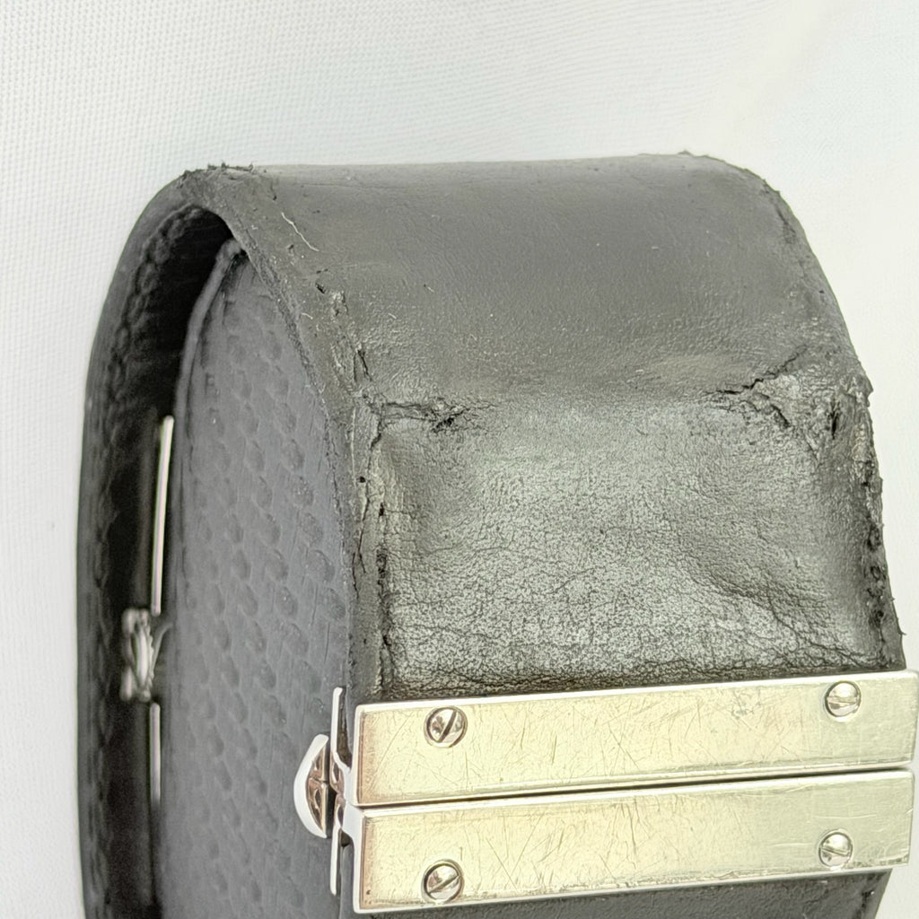 Gucci 7800L Women's Quartz Watch Black Leather Rectangular With Packaging 19cm