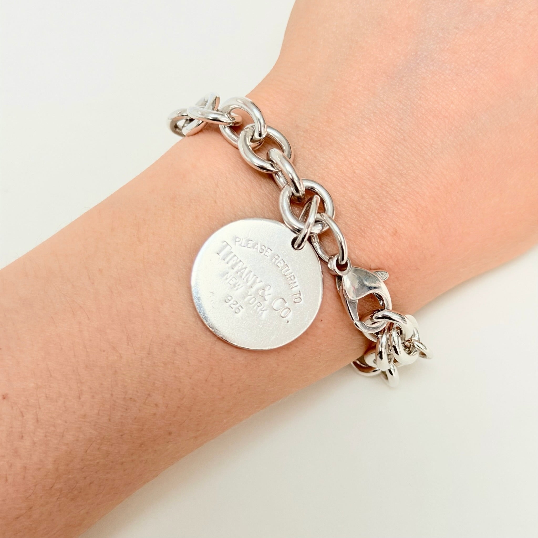 Authentic Tiffany & Co. Sterling Silver 925 Chunky Chain Large Round Tag Disc Bracelet 7.5 Inches With Packaging