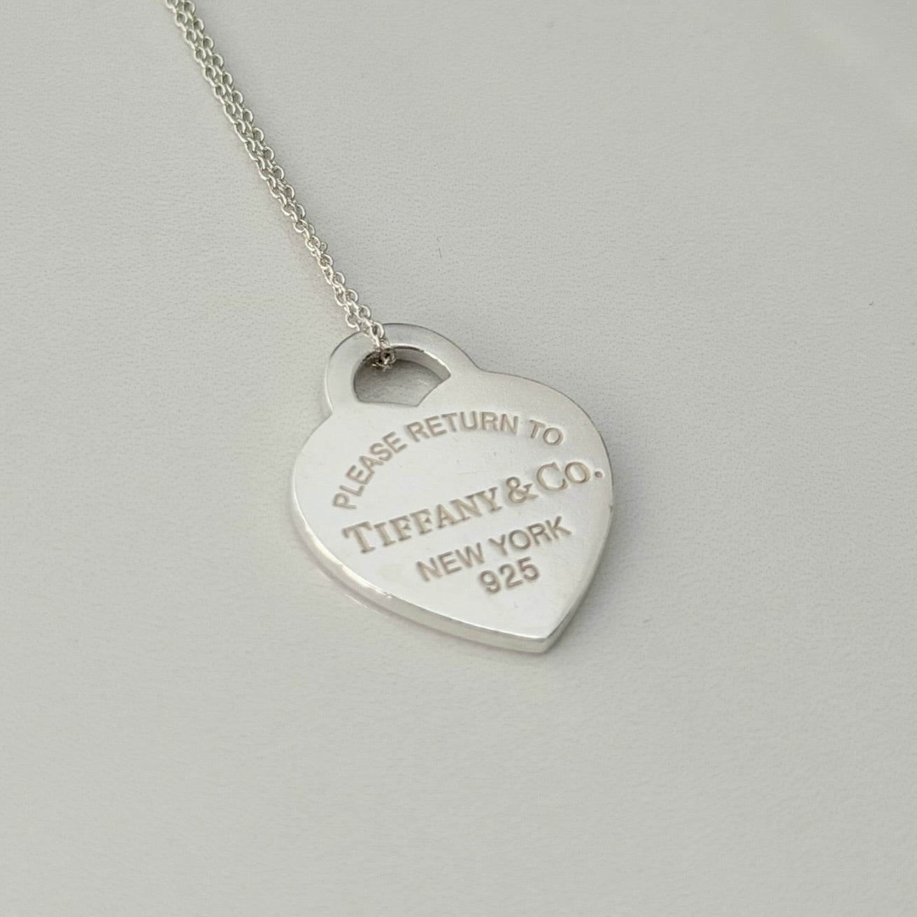 Tiffany & Co. Return to Tiffany Medium Heart Women’s Necklace Silver 925 Sterling 19 inches