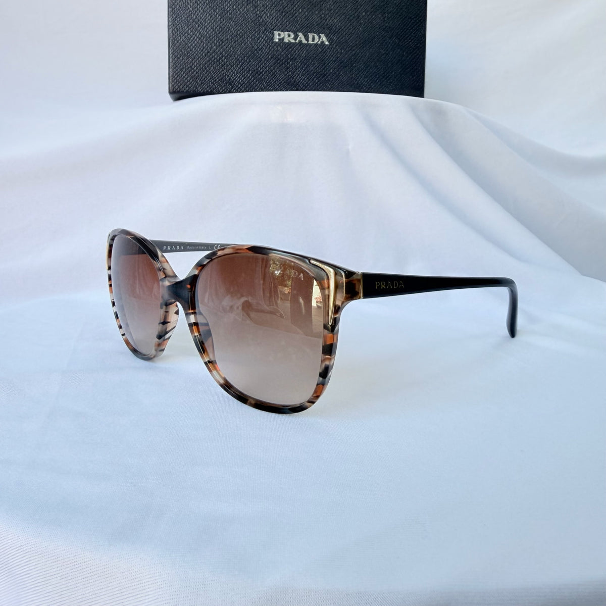 Prada Cat Eye Square Metal Corners Women's Sunglasses Blue Marble SPR 01O With Packaging