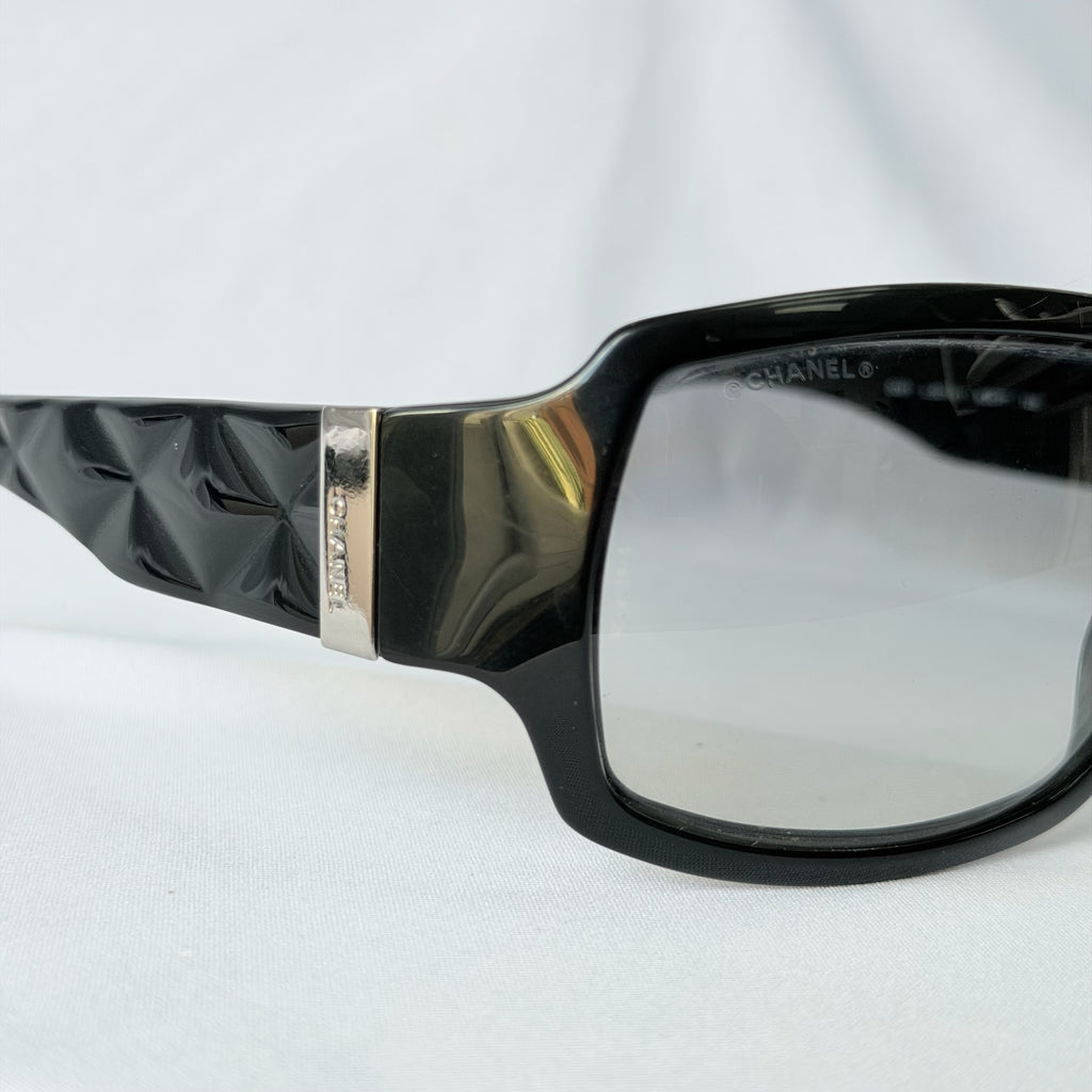 CHANEL Vintage Black Butterfly Quilted Temples Sunglasses 5061 With Case